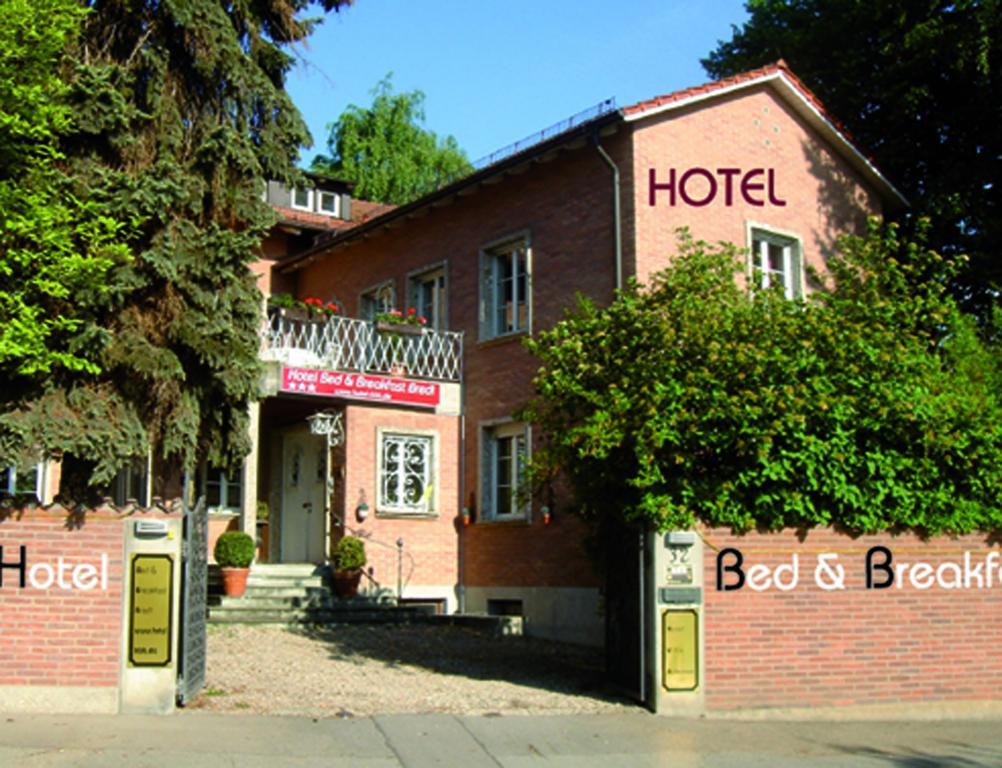 Hotel B&B Bredl In Der Villa Ballestrem 스트라우빙 외부 사진
