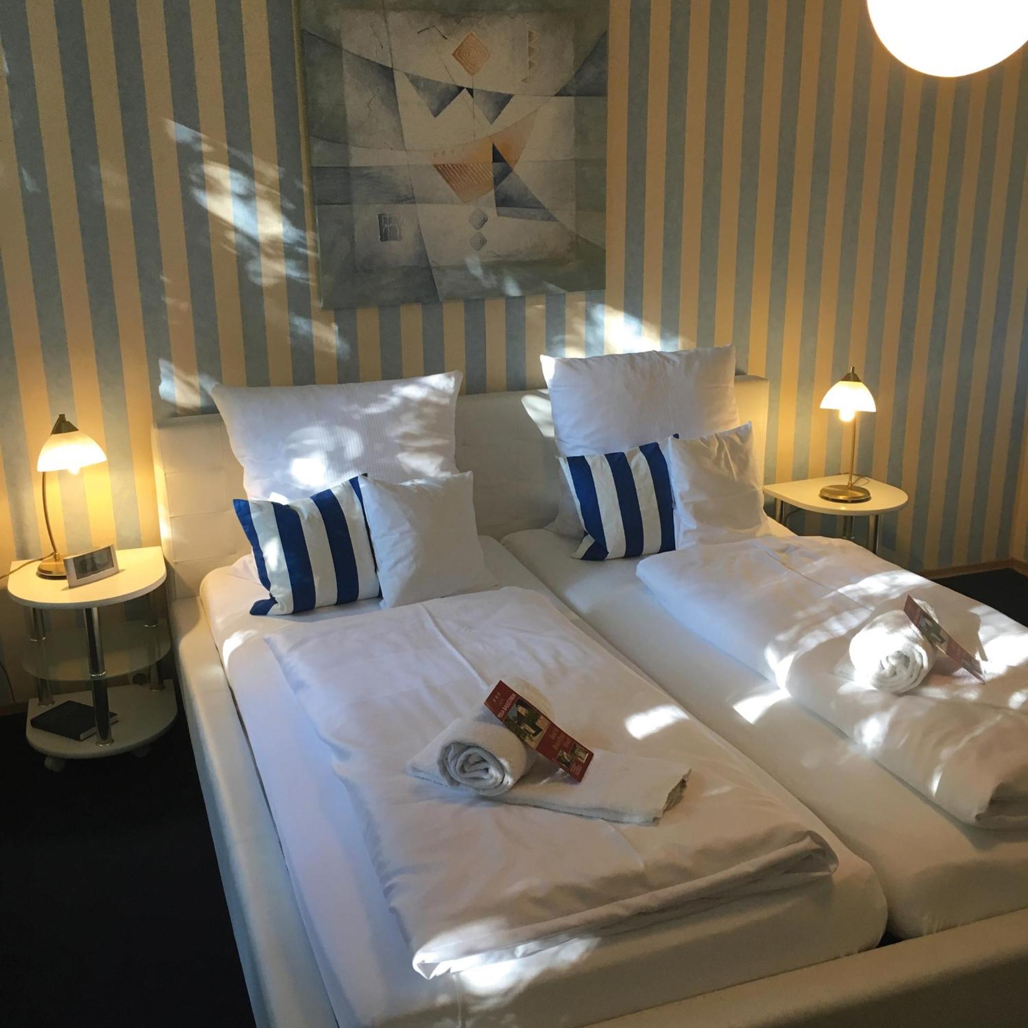 Hotel B&B Bredl In Der Villa Ballestrem 스트라우빙 외부 사진