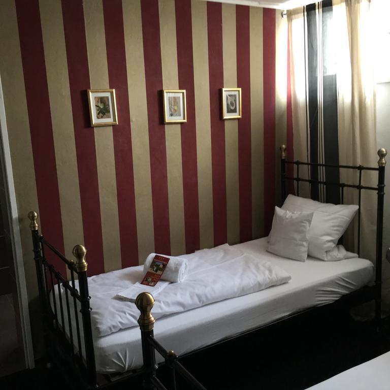 Hotel B&B Bredl In Der Villa Ballestrem 스트라우빙 외부 사진