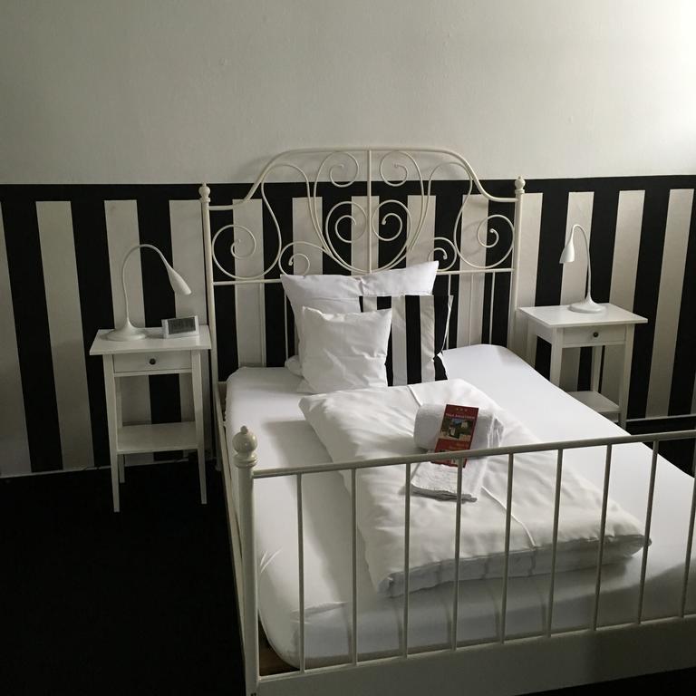 Hotel B&B Bredl In Der Villa Ballestrem 스트라우빙 외부 사진