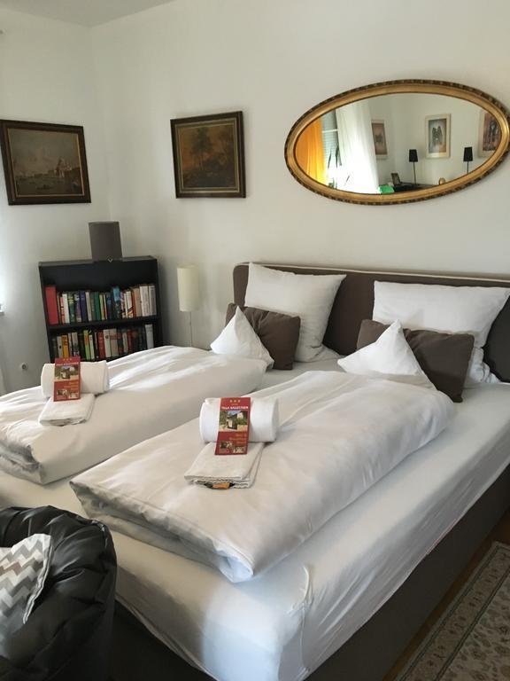 Hotel B&B Bredl In Der Villa Ballestrem 스트라우빙 외부 사진